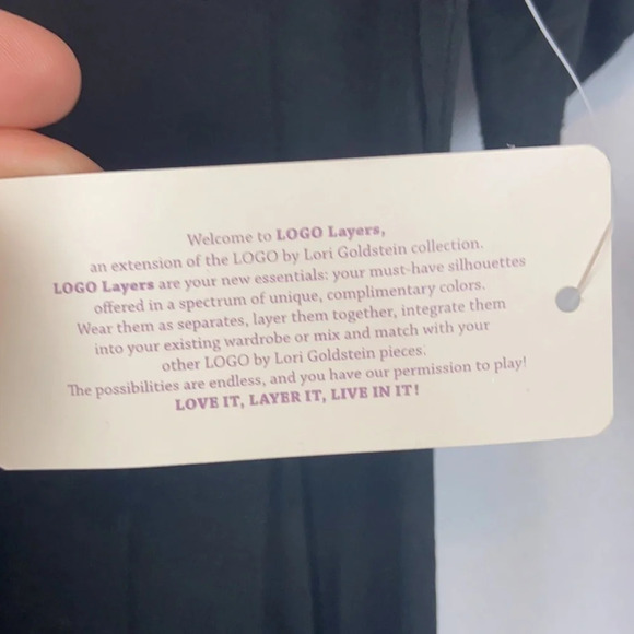 NWT LOGO By Lori Goldstein Black V-Neck Top - Picture 5 of 5